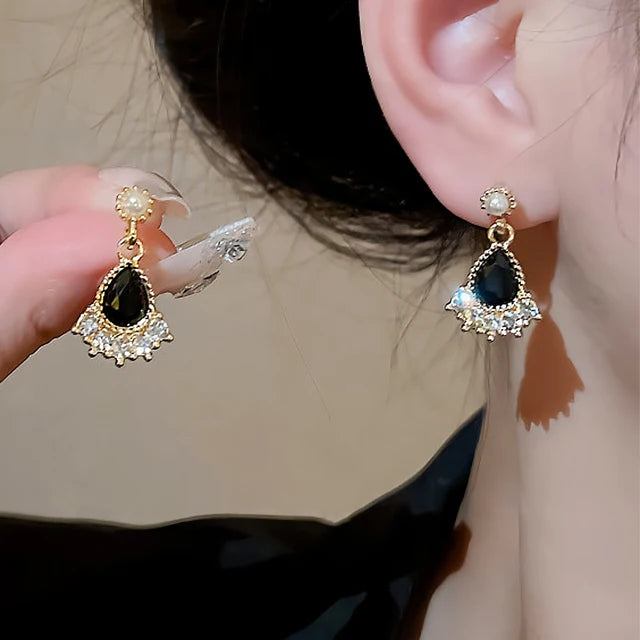 Boucles d'oreilles pendantes à pampilles à long fil pour femmes, barre de périphérie brillante vintage, document en or, bijoux à la mode, nouveau