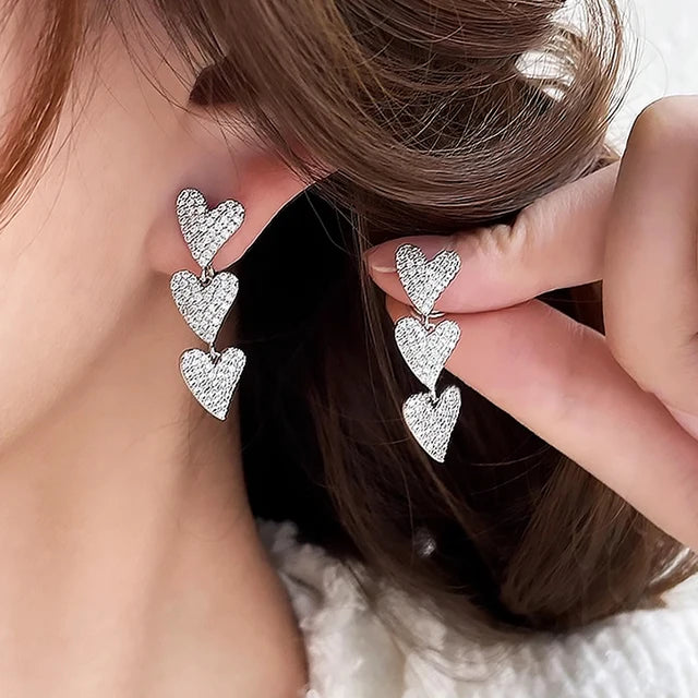 Nouveau classique alliage de cuivre zirconium diamant métal cerceau boucles d'oreilles pour les femmes mode coréen bijoux tempérament fille porter des boucles d'oreilles