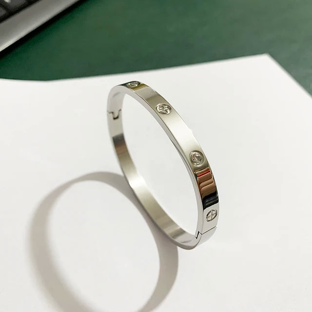 Zcomprend-Bracelet à clous en acier inoxydable pour femme, nouveau design, document doré, bijoux de marque à vis, 2023